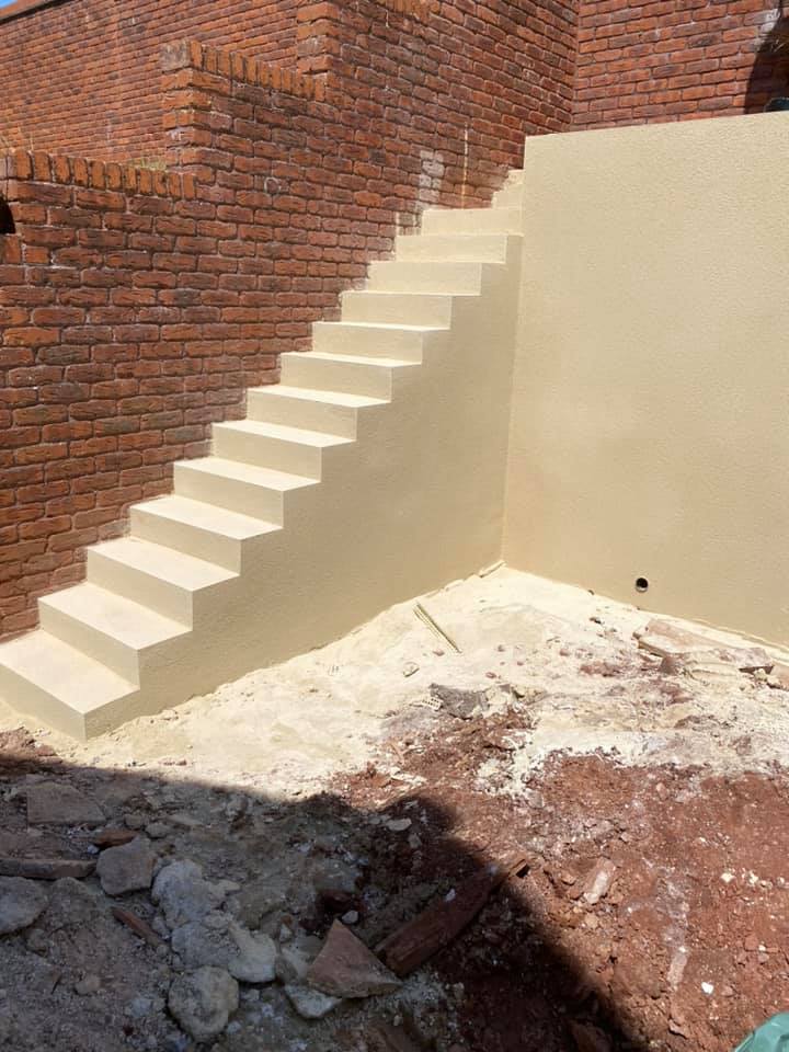 spray-rendered-garden-steps